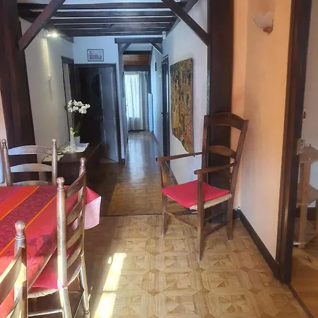 Grand De Caractere Apartment